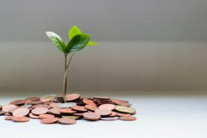 Cash value life insurance policy building savings over time