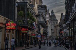 Louisiana car insurance requirements highway through Louisiana bayou near New Orleans
