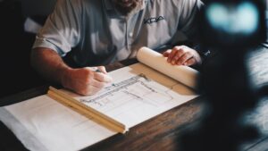 Replacement cost versus actual cash value home rebuilding after damage
